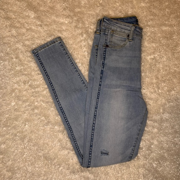 Take It Easy Ripped Skinny Jeans. - Picture 11 of 15